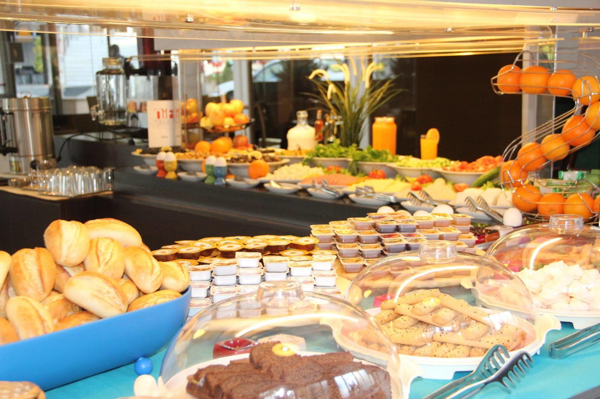 Payidar Hotel Istanbul Exterior photo